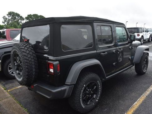 Used 2023 Jeep Wrangler Unlimited w/ Cold Weather Group AWD/4WD image 4