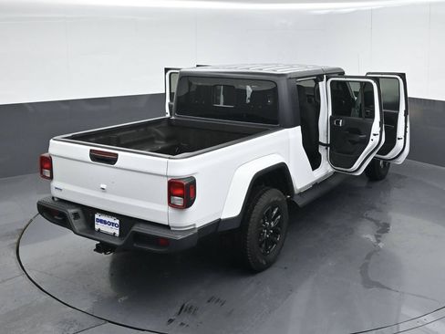 Used 2021 Jeep Gladiator Sport AWD/4WD image 56