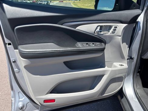 Used 2019 Honda Pilot EX-L image 11