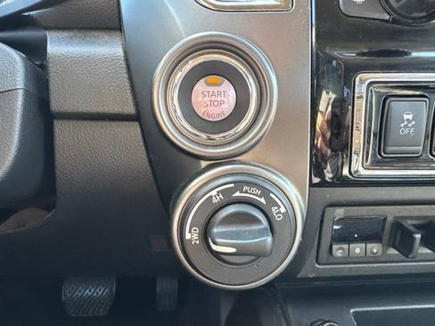 Used 2018 Nissan Titan Platinum Reserve w/ Platinum Utility Package AWD/4WD image 4