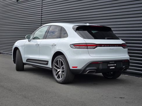 New 2026 Porsche Macan AWD/4WD image 3