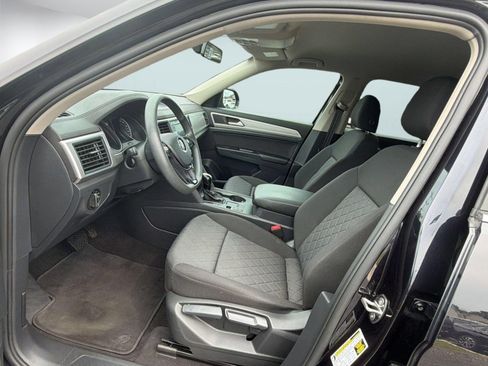 Used 2019 Volkswagen Atlas S FWD image 5