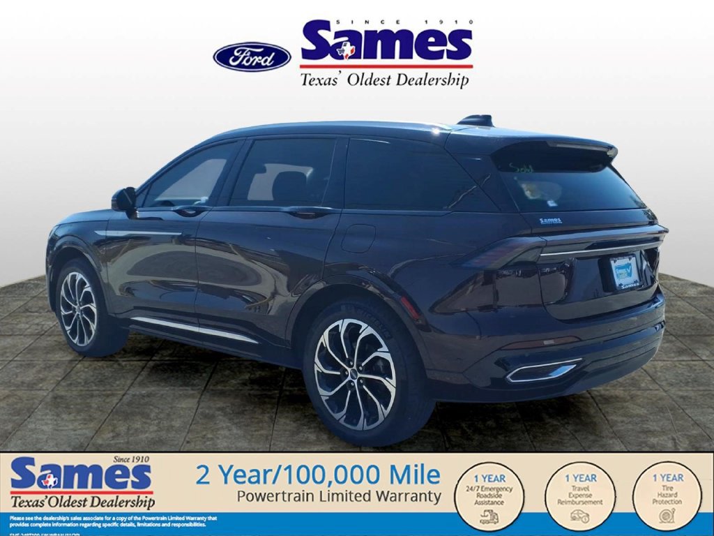 Used 2024 Lincoln Nautilus Reserve AWD/4WD image 5