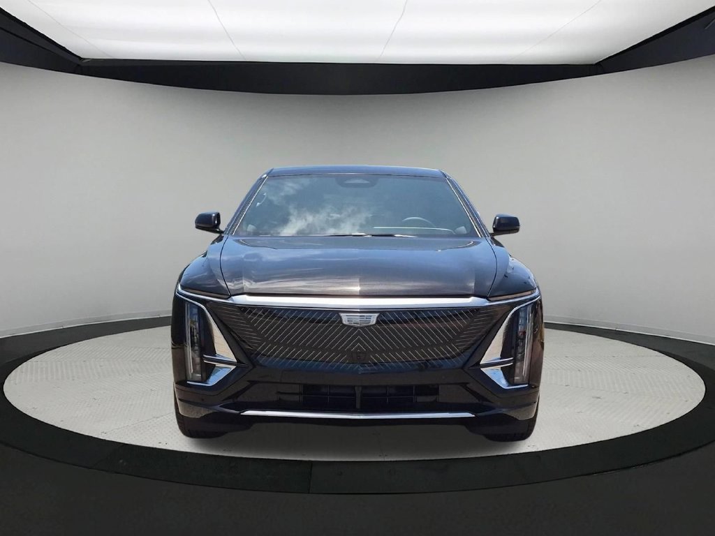 Used 2026 Cadillac Lyriq Luxury AWD/4WD image 8