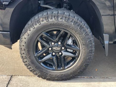 Used 2023 Chevrolet Silverado 1500 LT Trail Boss w/ LT Trail Boss Premium Package image 10