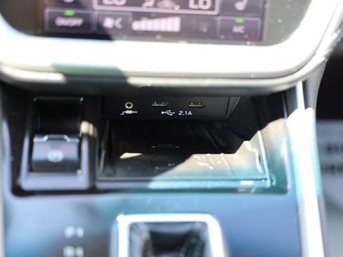 Used 2020 Subaru Outback Limited XT w/ Popular Package #2 AWD/4WD image 44