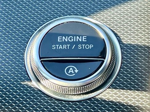 Certified 2023 Mercedes-Benz C 300 4MATIC Sedan image 25