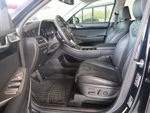 Used 2021 Hyundai Palisade Limited FWD image 13