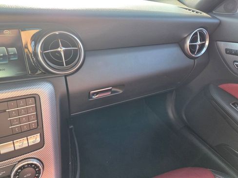 Used 2018 Mercedes-Benz SLC 43 AMG image 30