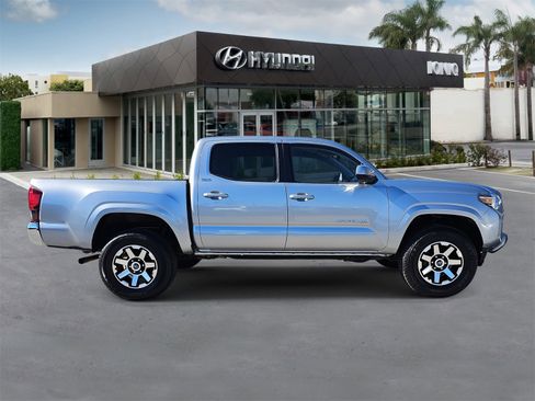 Used 2021 Toyota Tacoma SR5 image 2