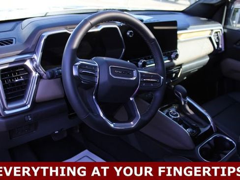 Used 2026 GMC Canyon Denali AWD/4WD image 3