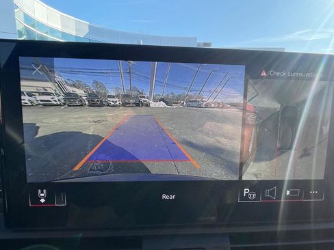 Used 2024 Audi SQ5 Prestige w/ Prestige Package image 16