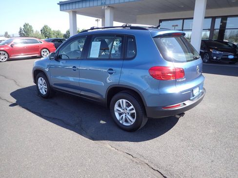 Used 2017 Volkswagen Tiguan S AWD/4WD image 3