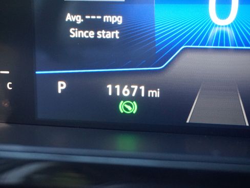 Used 2024 Volkswagen Taos S image 27