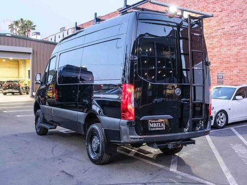 Used 2021 Mercedes-Benz Sprinter 2500 w/ Comfort Plus Package image 6