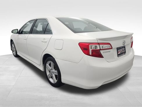 Used 2013 Toyota Camry SE image 6