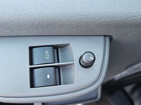 New 2025 Chevrolet Express 2500 image 19