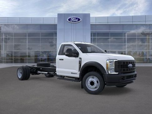 New 2025 Ford F550 2WD Regular Cab Super Duty image 16