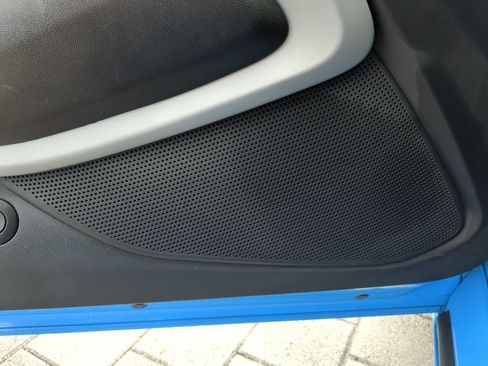 Used 2023 Chevrolet Camaro SS RWD image 18