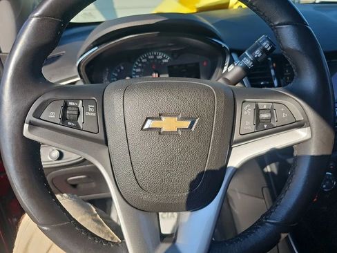 Used 2018 Chevrolet Trax LT w/ Driver Confidence Package image 12