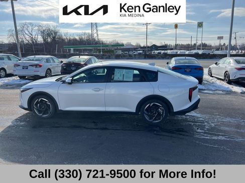Certified 2025 Kia K4 EX image 16