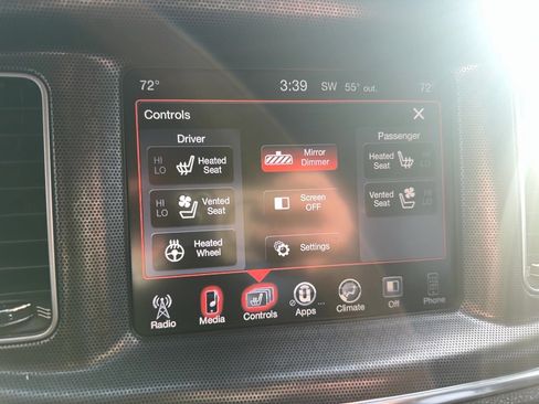 Used 2015 Dodge Charger R/T image 23