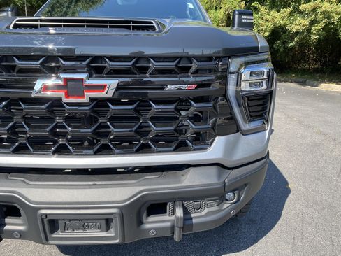 Used 2026 Chevrolet Silverado 2500 ZR2 w/ ZR2 Bison Edition AWD/4WD image 15