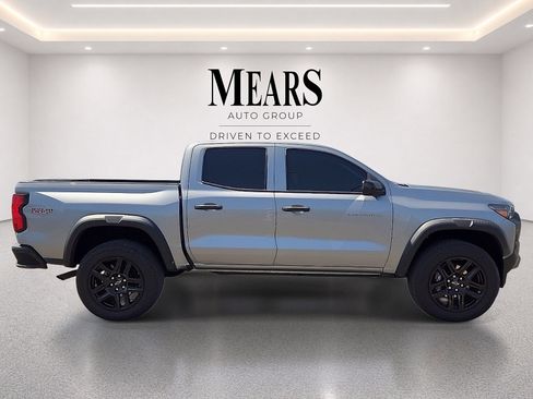 Used 2023 Chevrolet Colorado Trail Boss w/ Advanced Trailering Package AWD/4WD image 6