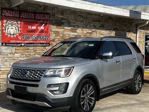 Used 2017 Ford Explorer Platinum AWD/4WD image 2