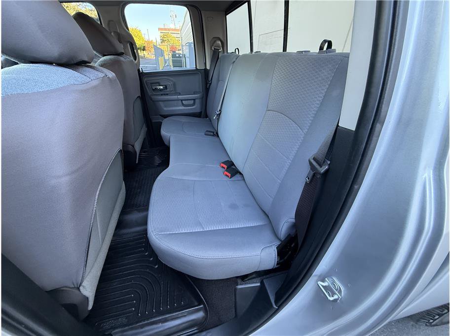 Used 2017 RAM 1500 Classic SLT RWD image 16