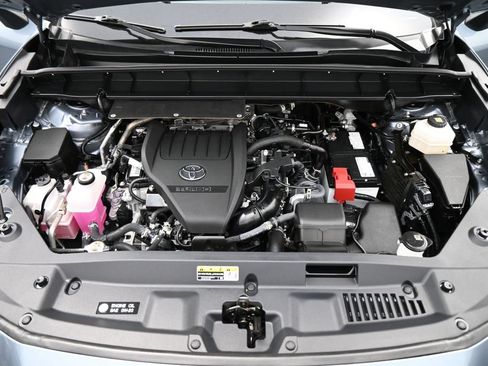 Used 2024 Toyota Highlander XLE AWD/4WD image 20