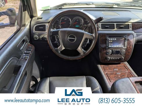 Used 2012 GMC Sierra 2500 Denali w/ Suspension Package, Off-Road AWD/4WD image 15