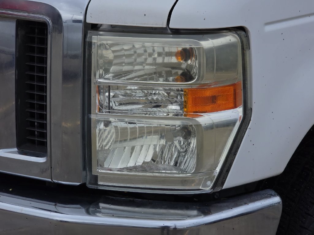 Used 2012 Ford E-350 and Econoline 350 XLT RWD image 29