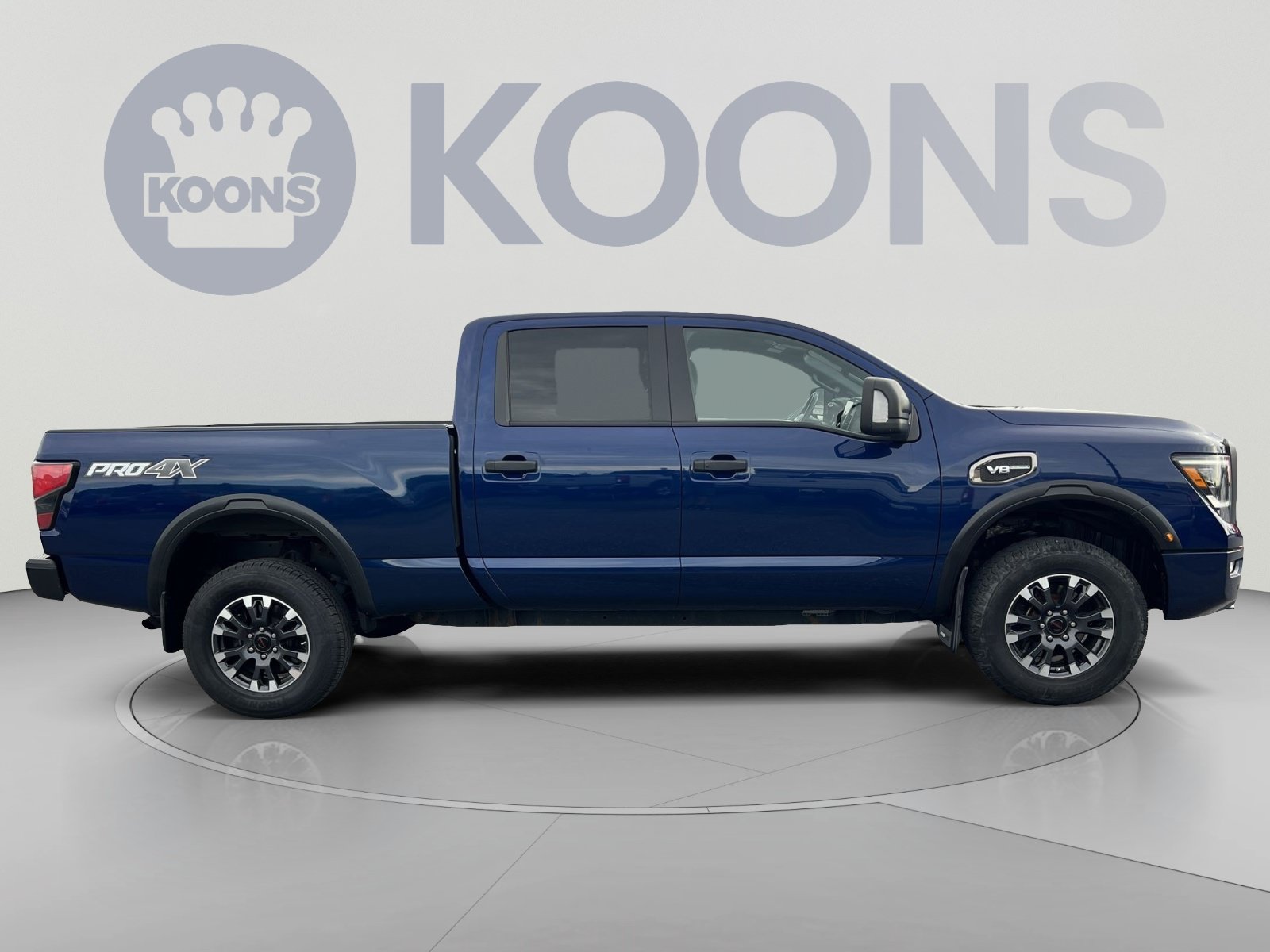 Used 2022 Nissan Titan PRO-4X AWD/4WD image 8