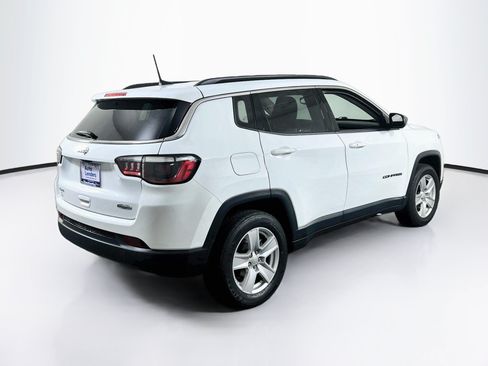 Used 2022 Jeep Compass Latitude w/ Convenience Group AWD/4WD image 5