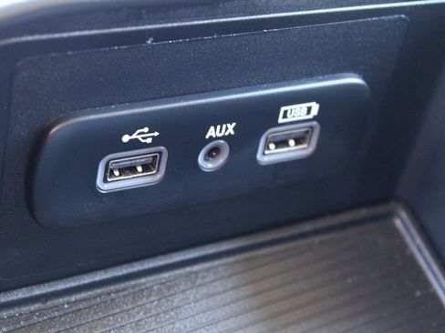 Used 2024 RAM 1500 Classic SLT image 37