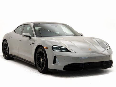 New 2025 Porsche Taycan GTS image 32