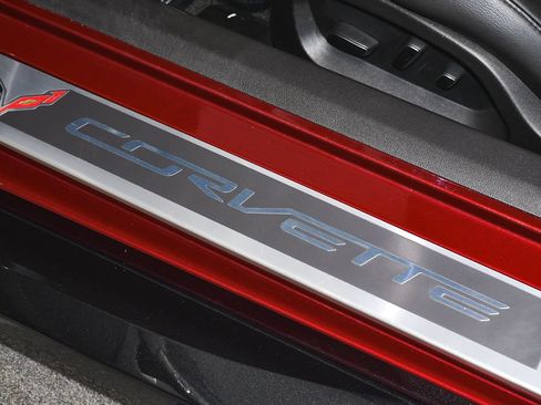 Used 2018 Chevrolet Corvette Grand Sport RWD image 14