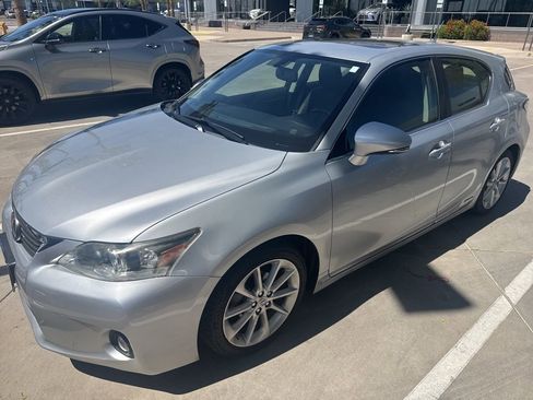 Used 2013 Lexus CT 200h w/ Premium Pkg image 1