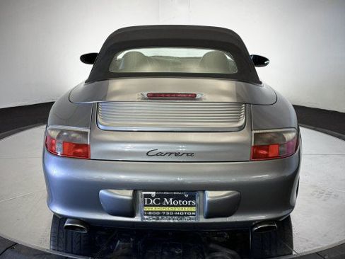Used 2003 Porsche 911 Cabriolet image 31
