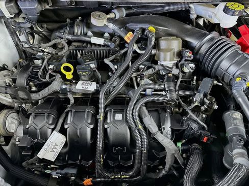 Certified 2022 Ford Edge SEL w/ Convenience Package image 9