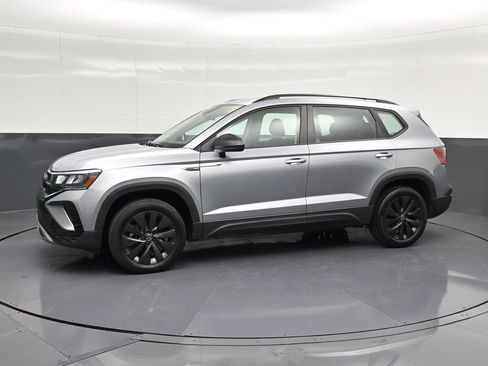 Used 2023 Volkswagen Taos S FWD image 7