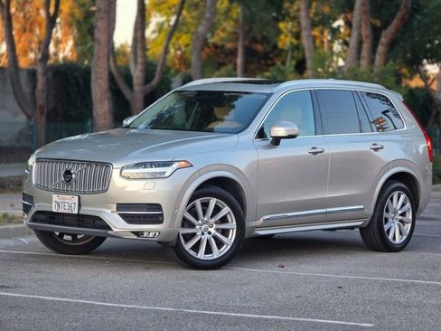 Used 2016 Volvo XC90 T6 Inscription w/ Vision Package image 21