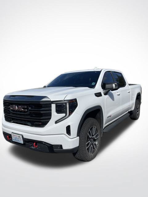 Used 2022 GMC Sierra 1500 AT4 w/ AT4 Preferred Package AWD/4WD image 2