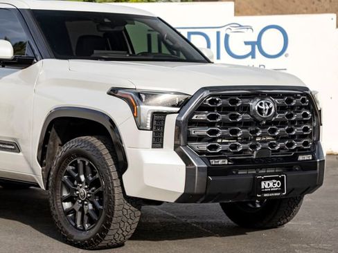 Used 2022 Toyota Tundra Platinum w/ Advanced Package AWD/4WD image 5