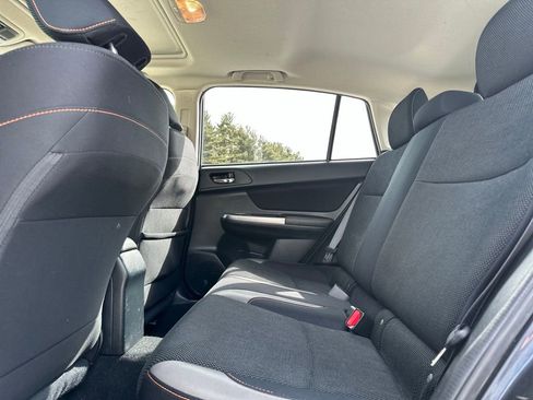 Used 2016 Subaru Crosstrek 2.0i Premium w/ Moonroof Package image 18