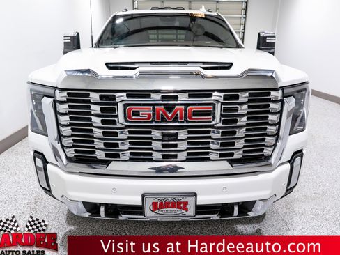 Used 2024 GMC Sierra 3500 Denali AWD/4WD image 7