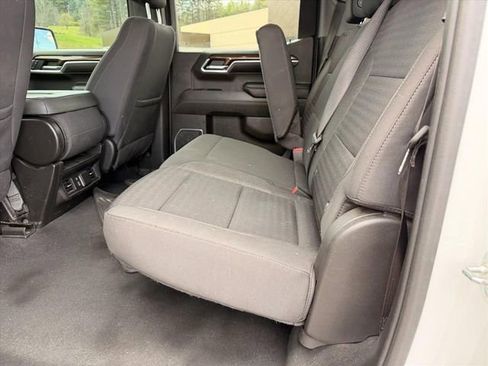 Used 2023 Chevrolet Silverado 1500 LT image 10