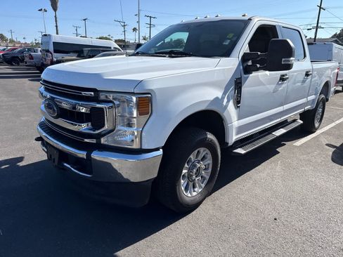 Used 2021 Ford F250 XLT AWD/4WD image 2