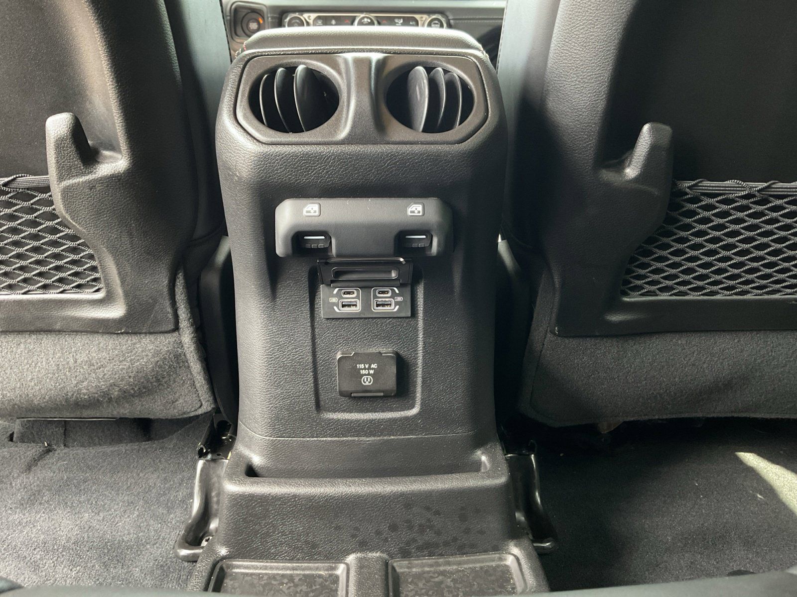 Used 2024 Jeep Wrangler Unlimited Rubicon AWD/4WD image 20